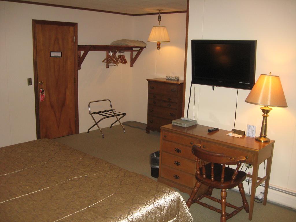 Hotel Big Bears West Dover